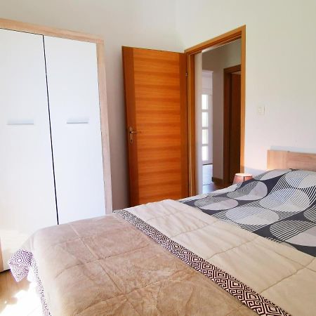 Holiday House Nela Лабин Екстер'єр фото