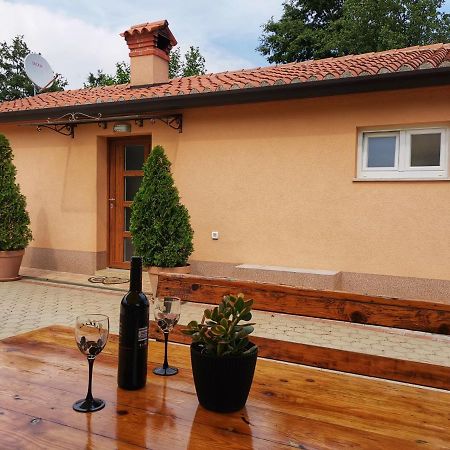 Holiday House Nela Лабин Екстер'єр фото